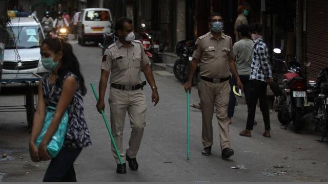 More-than-300-policemen-turned-o