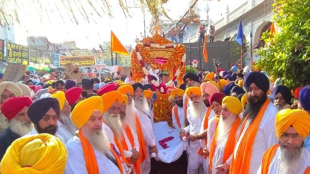 Supernatural-city-kirtan-dedicat