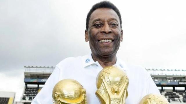 The-legendary-footballer-Pele-di
