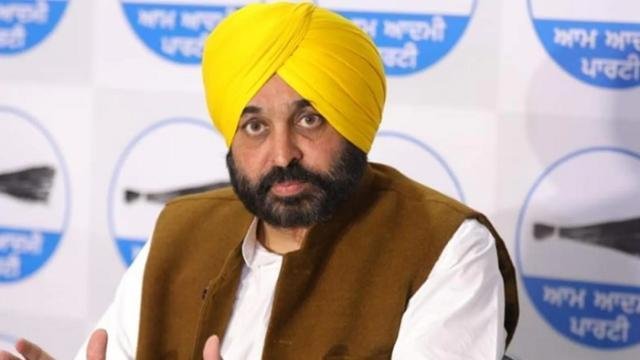 CM-Mann-announced-another-toll-p