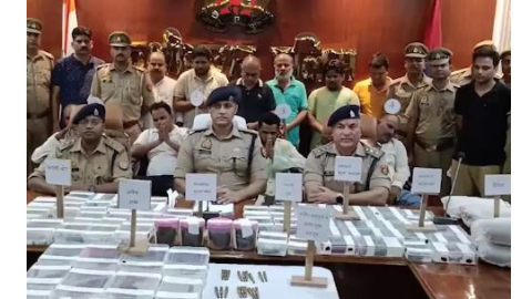 Counterfeit-Notes-Smuggling-Bust