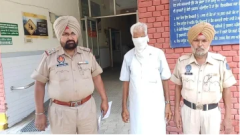 ਇੱਕ ਕਿਲੋ ਸੋਨਾ ਗਾਇਬ ਕਰਨ ਦੇ ਦੋਸ਼ ਚ ਪਿਤਾ ਗ੍ਰਿਫ਼ਤਾਰ, ਪੁੱਤ ਦੀ ਸ਼ਿ