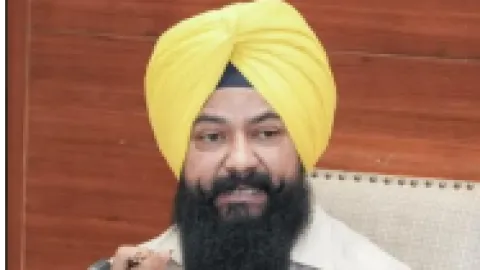 ਜਲਦ ਕਰਵਾ ਲਓ Wedding Insurance,